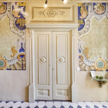 El Palauet De *